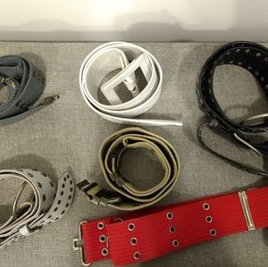 Lot of 8 belts